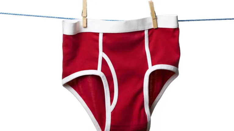 Especialistas respondem: será que não usar cueca afeta a saúde dos homens?