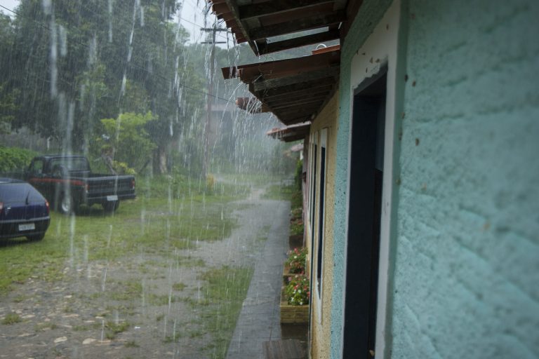 Ceará em estado de atenção: 139 cidades sob risco de fortes chuvas; veja a lista completa